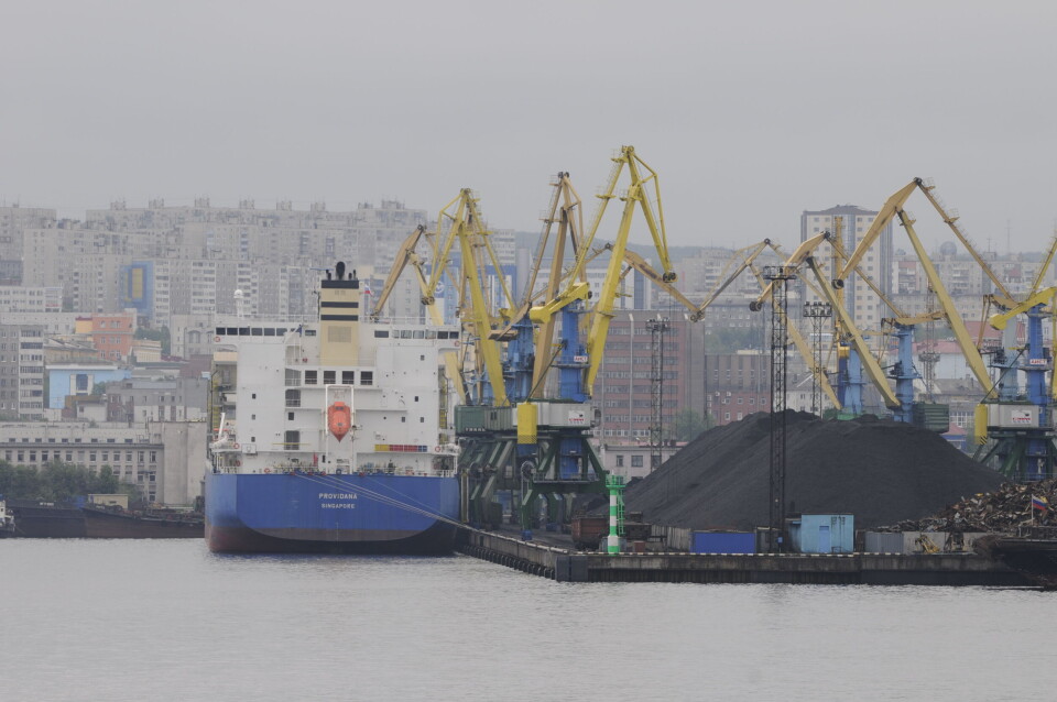 The current coal harbor in Murmansk. Photo: Thomas Nilsen