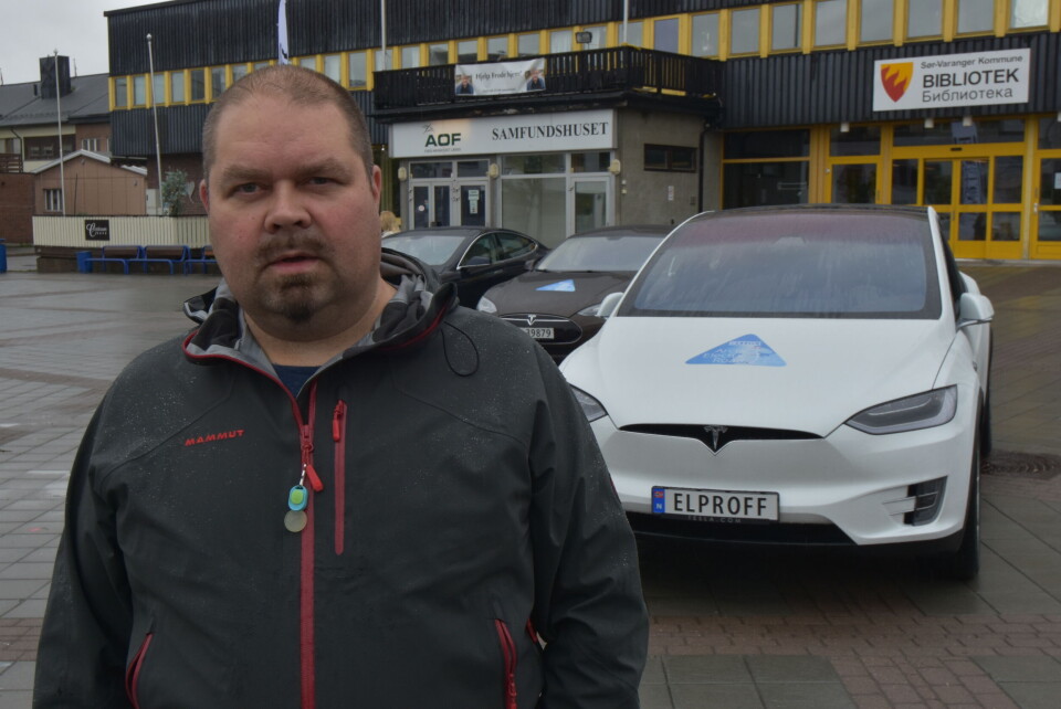 Stig-Gunnar Lyngmo is the owner of the world’s northernmost Tesla Model X. Photo: Thomas Nilsen