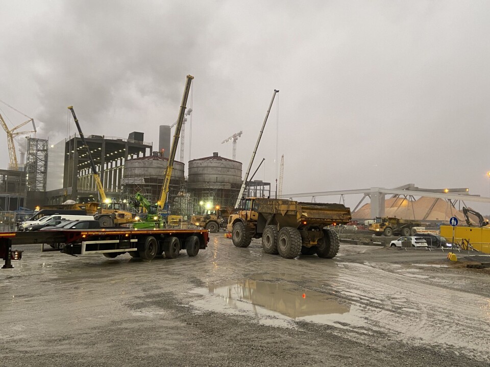 About 800 persons are working at the construction site of the new pulp mill every day. Photo: Thomas Nilsen