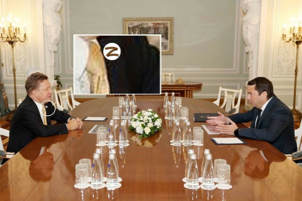 During his meeting with Andrei Chibis, Gazprom chief Aleksei Miller wore a button with a 'Z.'