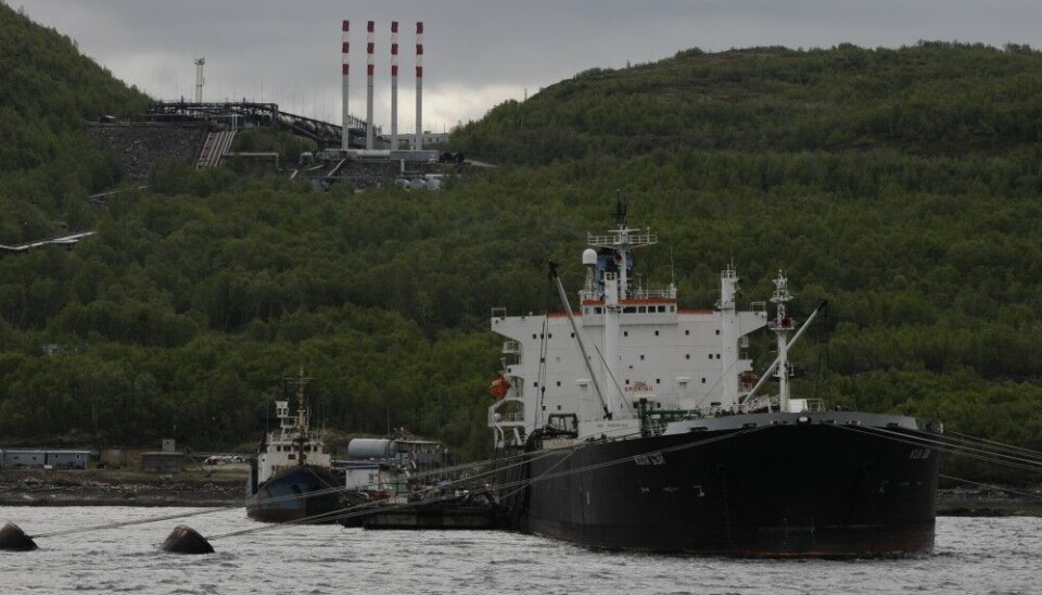 Один из экспортных нефтяных терминалов в Кольском заливе. Ранее он использовался для снабжения горючим Северного флота. Фото: Томас Нильсен