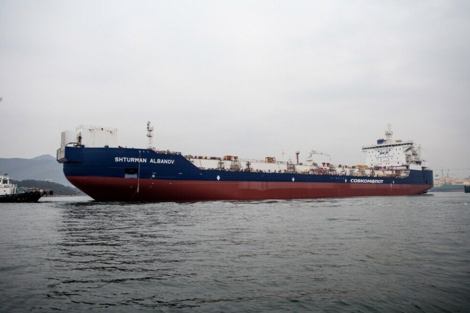 A fleet of six new tankers will be able to bring up to 450,000 tons of oil per month through the Ob Bay.