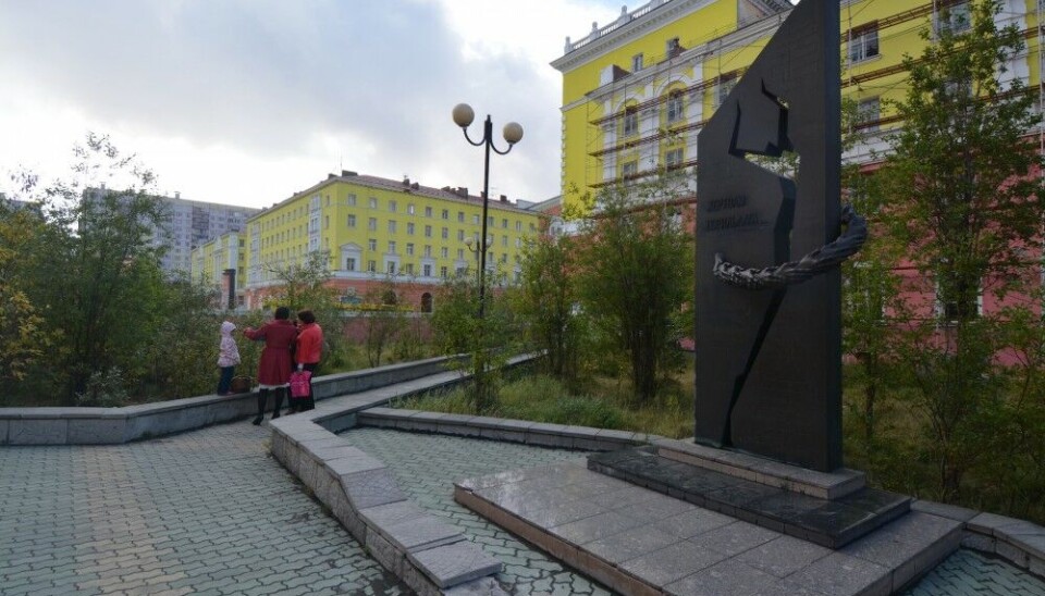Norilag monument in Norilsk, the Siberian industrial town built by Stalin’s political prisoners. Nowadays, Putin’s Russia is again sending political prisoners to Norilsk and other labor camps in the Arctic. Photo: Thomas Nilsen