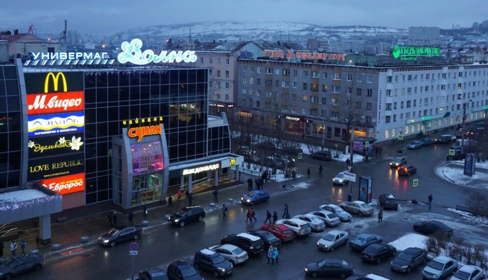 Volna shopping mall in Murmansk has the world's northernmost McDonalds. Photo: Thomas Nilsen