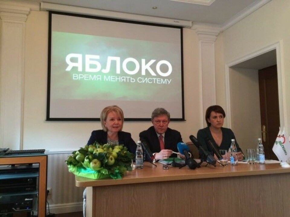 Yabloko top leaders Emiliya Slabunova and Grigory Yavlinsky together with Galina Shirshina. Photo: Yabloko.ru