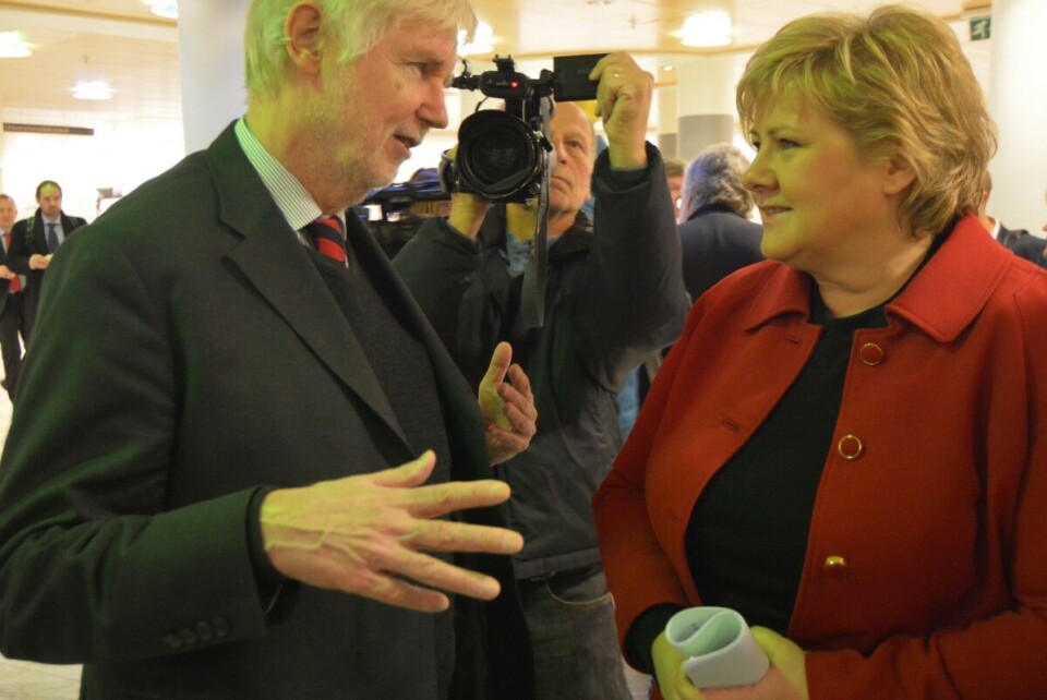 Norway’s Prime Minister Erna Solberg in discussion with Finland’s then-Foreign Minister Erkki Tuomioja at Arctic Frontiers in 2015. Photo: Thomas Nilsen