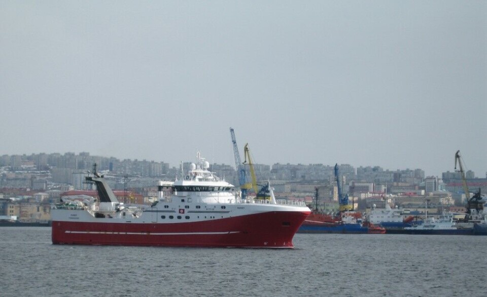 The trawler “Remøy” when in arrest in Murmansk in May. Photo: Bloger51.com