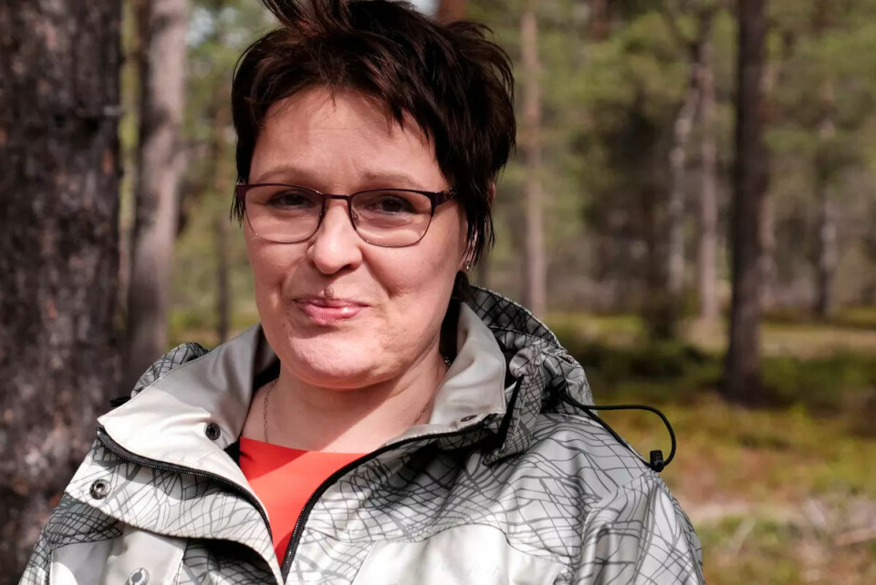 Seija Sivertsen is one of few femals participating in the fishing. Photo: Vesa Toppari, Yle