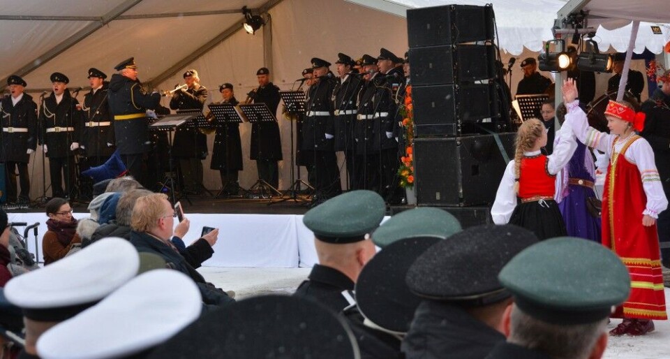 Singers from the Northern Fleet participated in the 75 year commemoration of Soviet liberation of Kirkenes, but will not be allowed to return. Photo: Atle Staalesen
