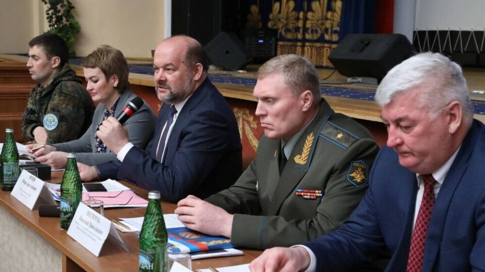 Governor Igor Orlov chairs the local Council on Patriotic Education. Photo: Dvinaland