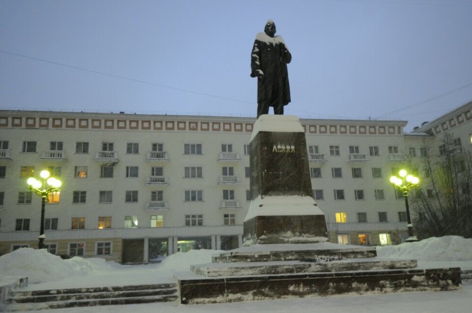 Lenin monument alongside the Lenin Prospekt in Murmansk. Photo: Thomas Nilsen