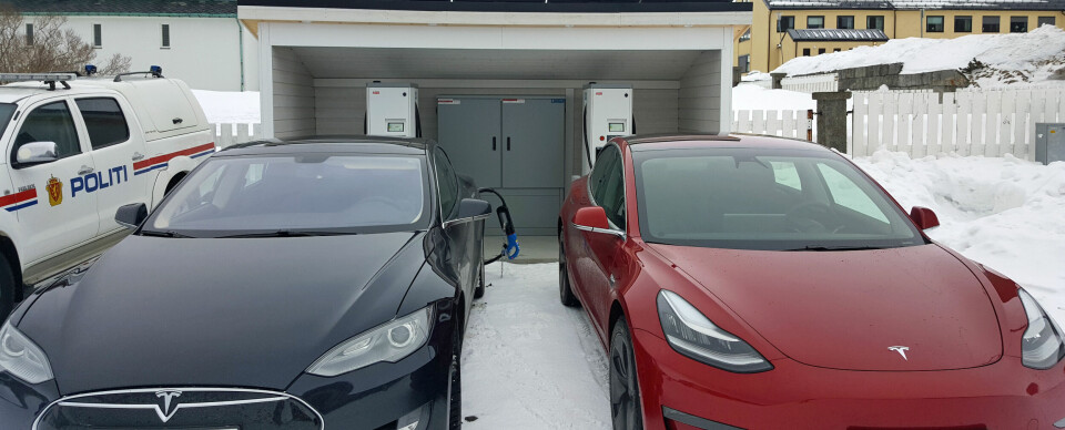 Battery chargers. Photo: Thomas Nilsen