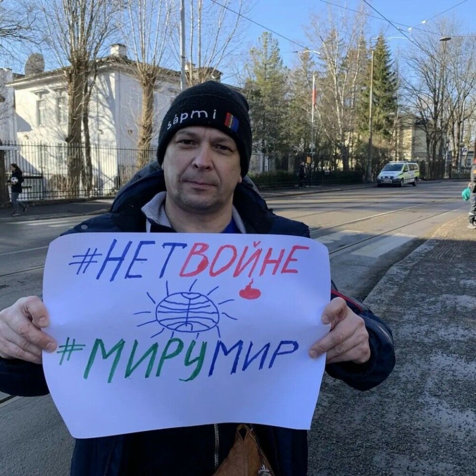 Andrei Danilov, a Kildin Sami activist from the Kola Peninsula protesting the war against Ukraine outside Russia's Embassy in Oslo. Photo: Private