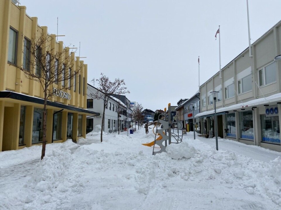 Nobody out: The pedestrian street in Kirkenes. Photo: Thomas Nilsen