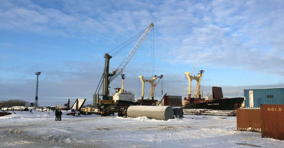 Well drilling equipment is delivered to Sabetta. Photo: Gazprom.ru