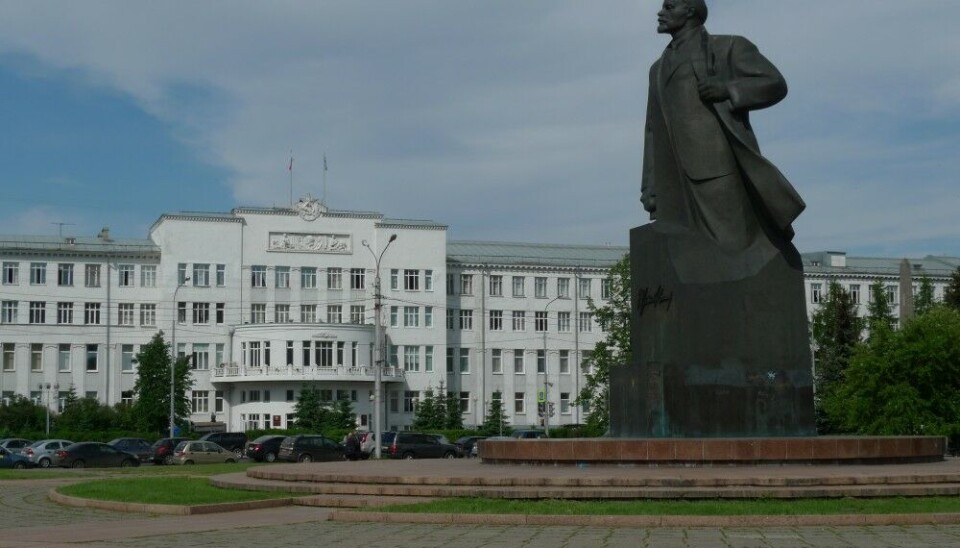 Lenin in front of the Regional Duma in Arkhangelsk. The sister city agreement with Tromsø is now parked in books of history. Photo: Thomas Nilsen