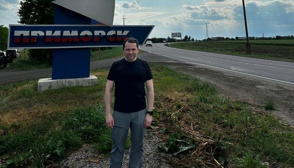Murmansk Governor Andrei Chibis in Primorsk, the occupied town on the Azov Sea coast. Photo: Chibis on VK