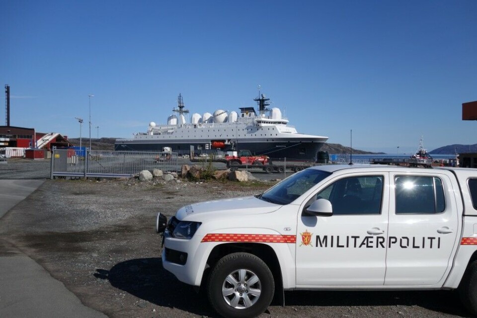 Military police guards the harbour where “Marjata” made port call. Photo: Atle Staalesen