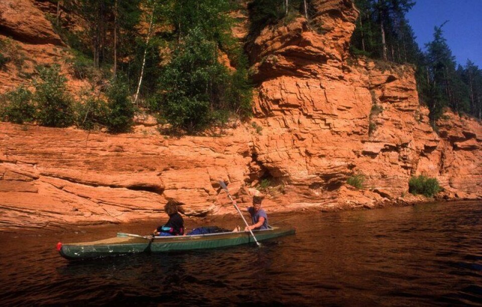 The Pinega River is a voyage through timeless harmony of beautiful nature in the Arkhangelsk Region. Photo: Thomas Nilsen