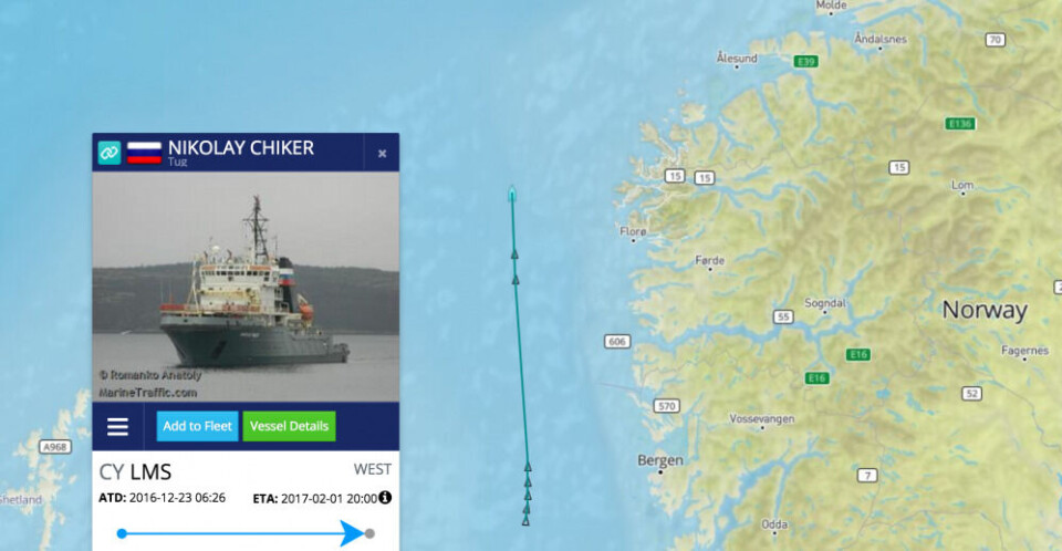 «Nikolay Chiker» is the Russian tug that sails along with the group of warships. The vessels were southwest of Ålesund on Monday at 14.00. Screenshot from MarineTraffic.com