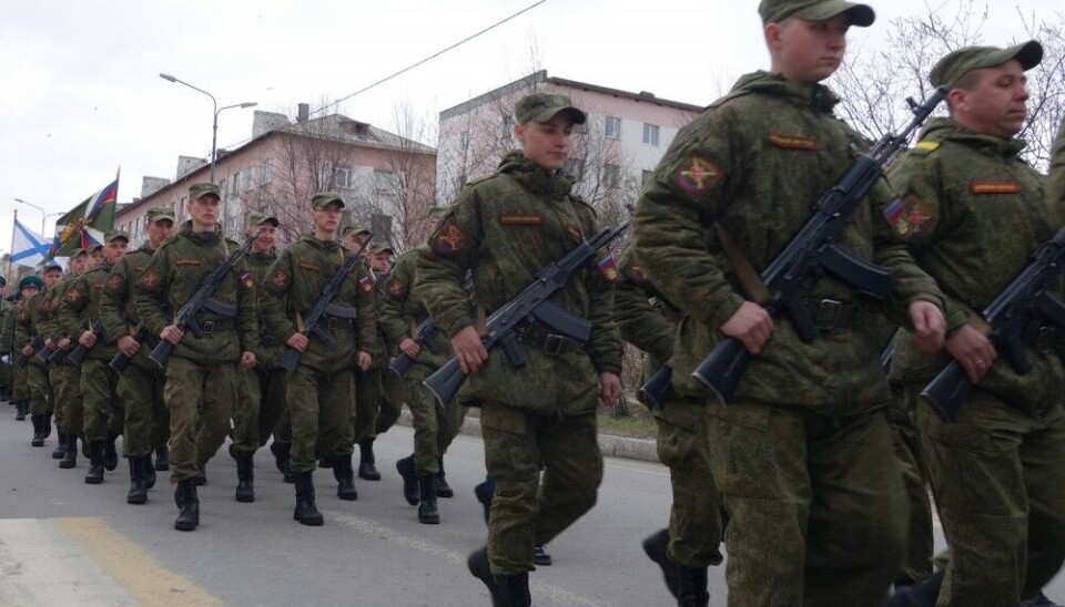 Northern Fleet soldiers marching in the Pechenga region. Photo: Atle Staalesen