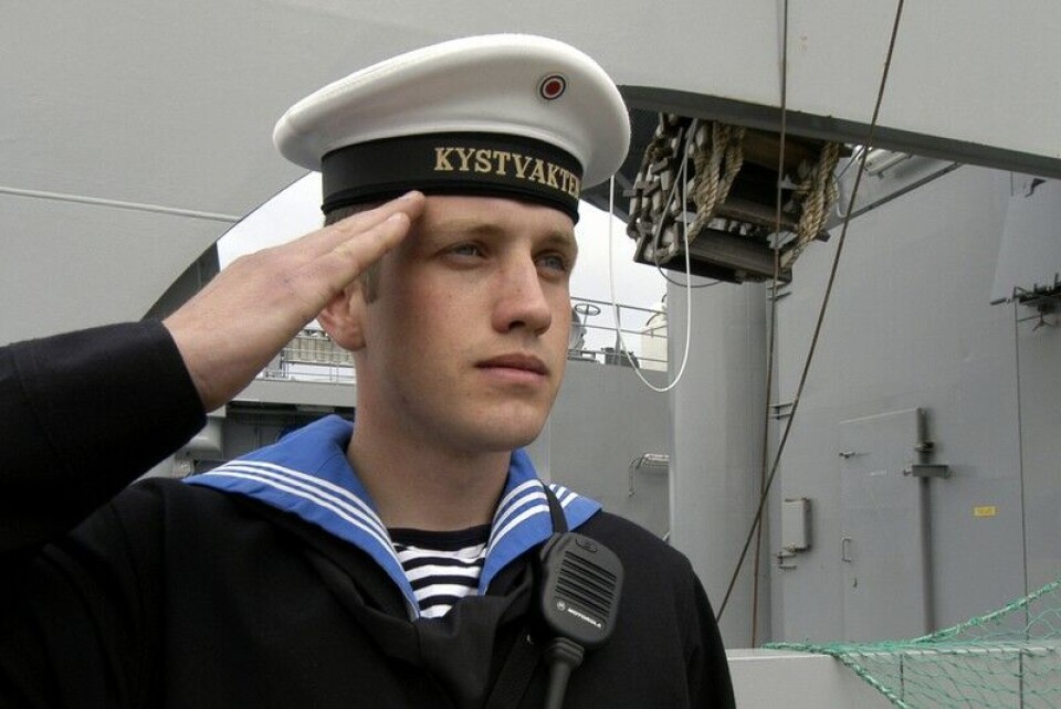 Coast Guard sailor on duty. Photo: Thomas Nilsen