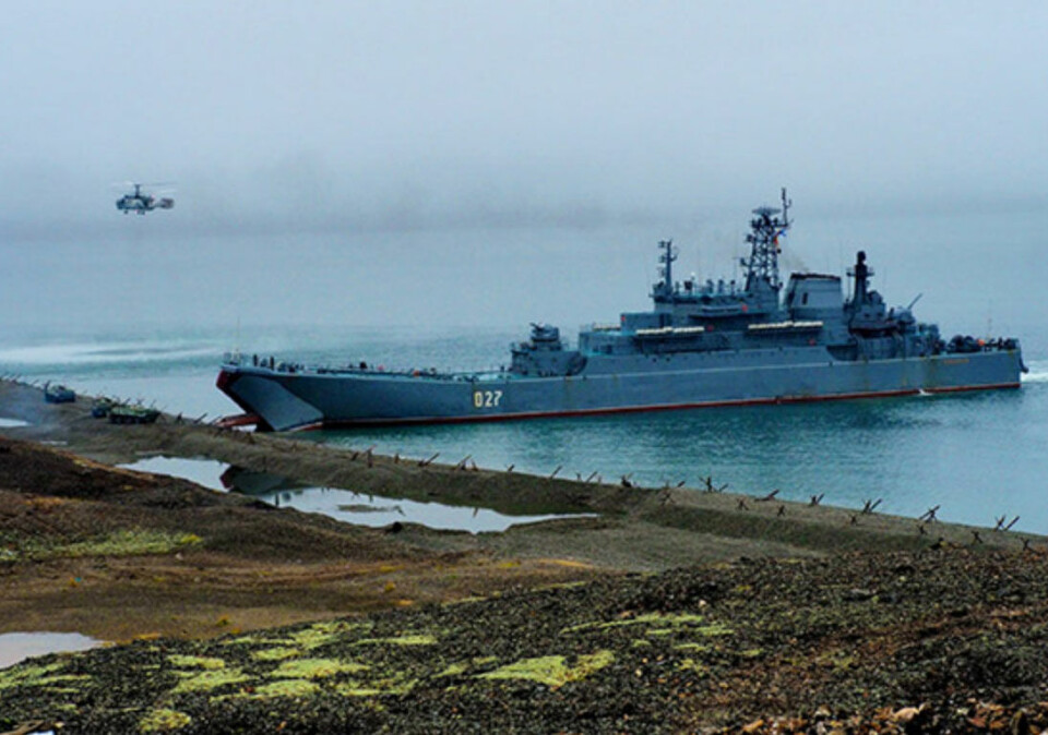 Big landing vessel “Kondopoga” engages in training on coast of Chukotka. Photo: Mil.ru