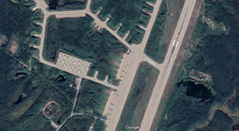 Авиабаза Оленья. Снимок из сервиса Google Планета Земля