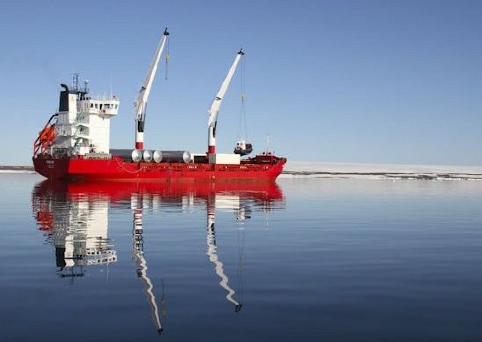 Cargo vessel arrives in Tiksi with military equipment. Photo: Mil.ru
