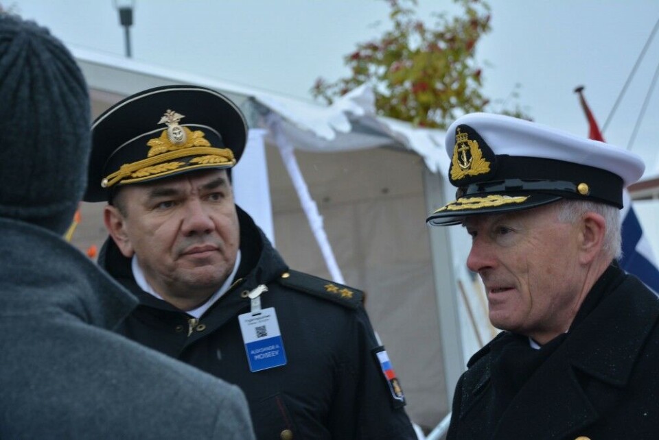 Norwegian Chief of Defense Haakon Bruun Hansen (right) met with Head Commander of Russia's Northern Fleet Aleksandr Moiseev during the 75 years anniversary commemoration of Soviet liberation of Kirkenes. Photo: Atle Staalesen
