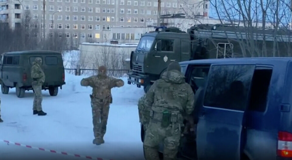 The shootout happened next to an apartment block not far from the TV mast in Murmansk. Screenshot from video by the Anti-terrorist committee