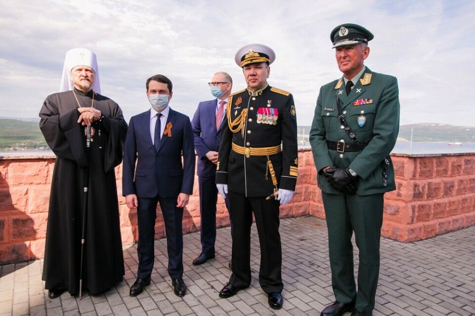 Moiseev and Jakobsen together with Murmansk Governor Andrey Chibis and Mitropolitan Mitrofan. Photo: Gov-murman.ru