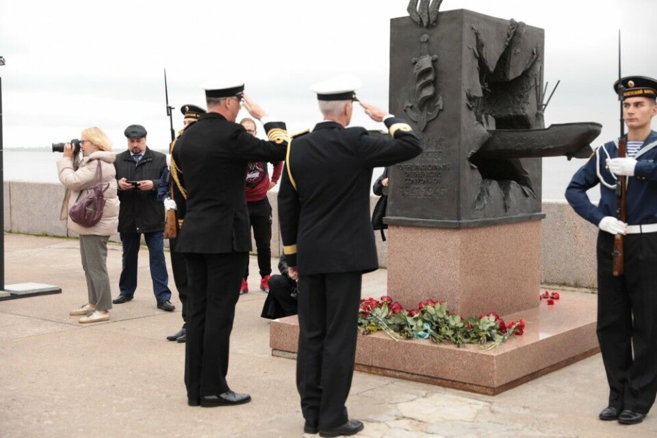 Мемориал участникам северных конвоев (1941-1945 гг.) на берегу Северной Двины в Архангельске. Фото: Посольство Великобритании в Москве / twitter