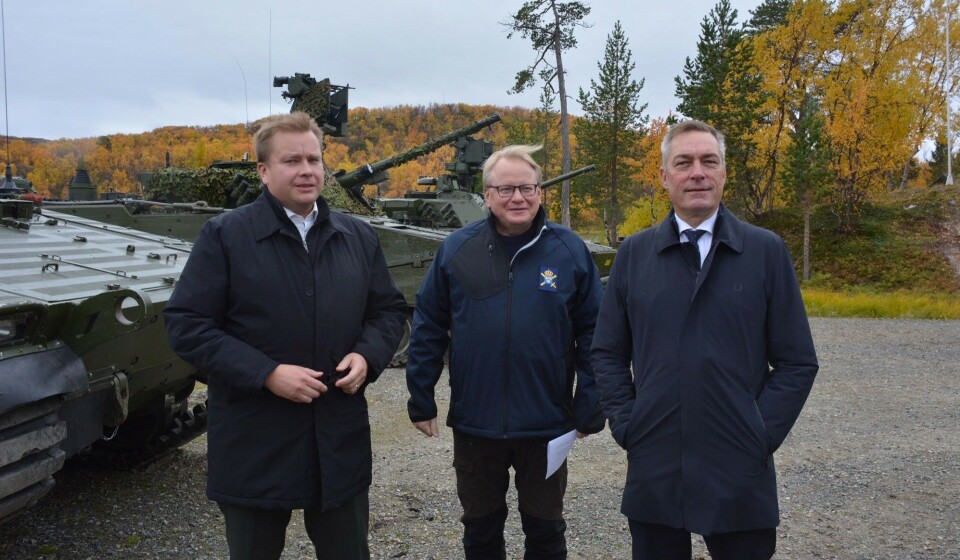 Peter Hultqvist (center) together with Finnish colleague Antti Kaikkonen (left) and Norway’s Frank Bakke-Jensen. Photo: Atle Staalesen
