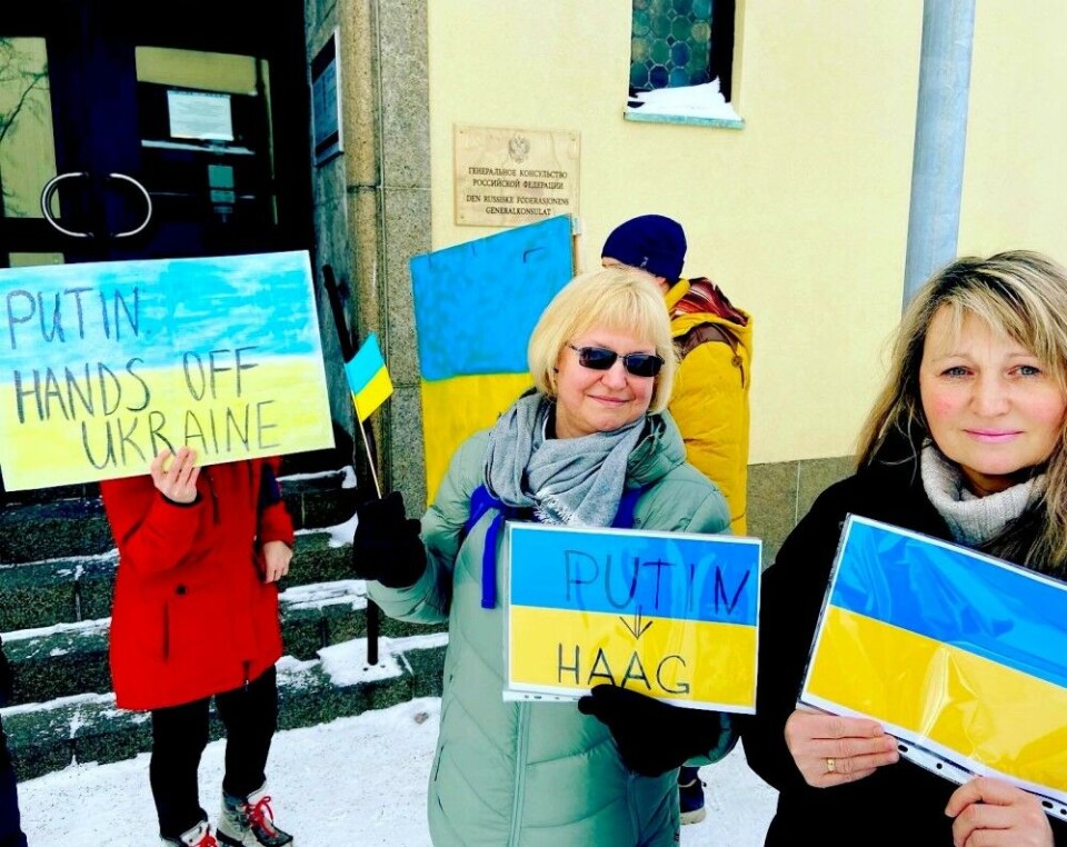 Natalia and Inna want Russia to stop the military attack on Ukraine. Photo: Thomas Nilsen