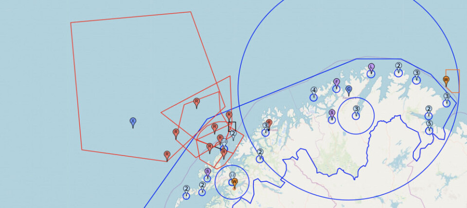 Eight danger warnings (red line) are marked near and outside Andøya, northern Norway. Screenshot from notaminfo.com