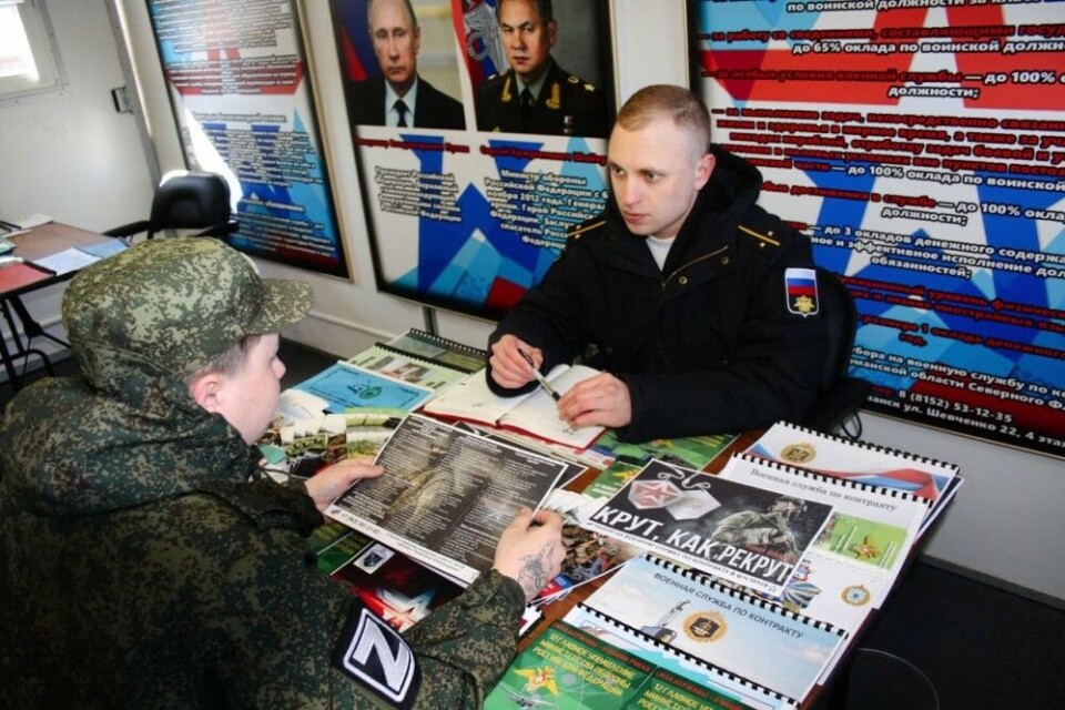 Army wants more young men. Photo: VK.com/kontrakt_sever