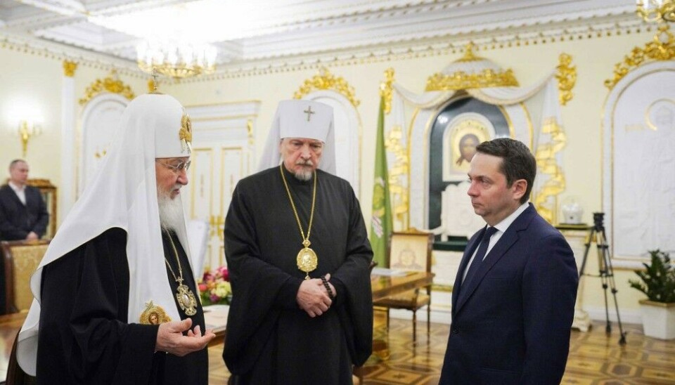 Патриарх Кирилл (слева) с митрополитом Мурманским Митрофаном и губернатором Андреем Чибисом. Фото: Patriarchia.ru