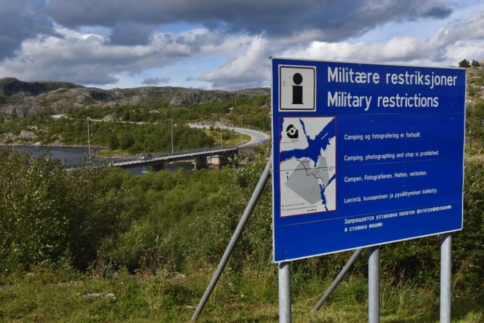 The Strømmen Bridge is strategically important as it is the only road linking the border town of Kirkenes with the rest of Norway. Photo: Thomas Nilsen