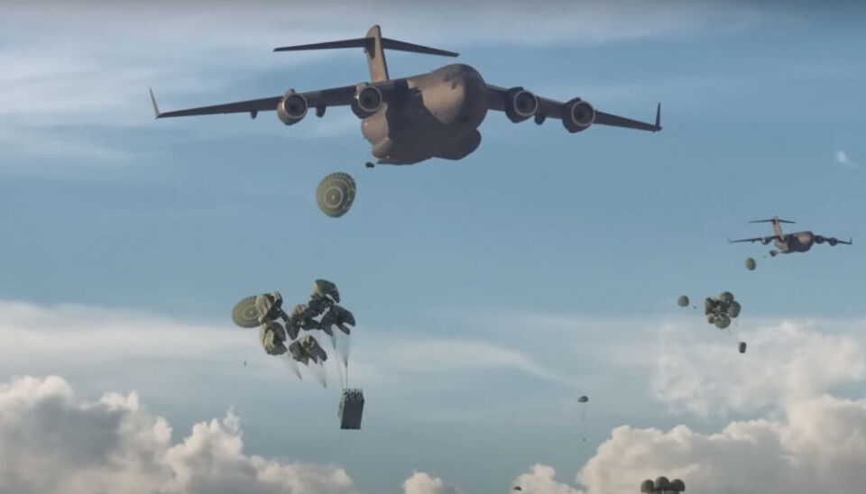 The larger C-17 transport plane can carry several 9-packs with the palletized weapon drop system Rapid Dragon. Screenshot from Lockheed Martin video