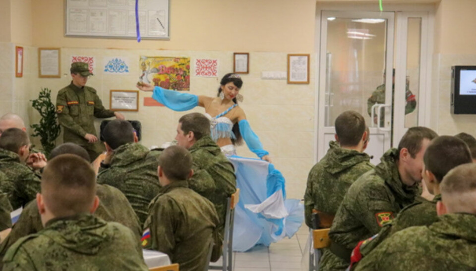 Dancing in the dining hall. Photo: Northern Fleet