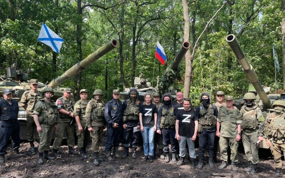 Chibis with warriors from Murmansk. Photo from his Telegram channel