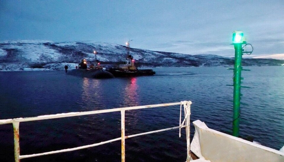 Submarine K-448 accompanied by tug in Ura Guba, Kola Peninsula. Photo: Vidyaevo Mayor Sergei Bogza on VK