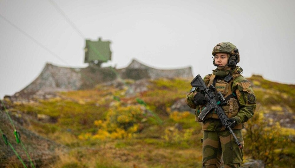 Norwegian soldier guarding the air base at Andøya. Photo: Ole Andreas Vekve / Norwegian Armed Forces