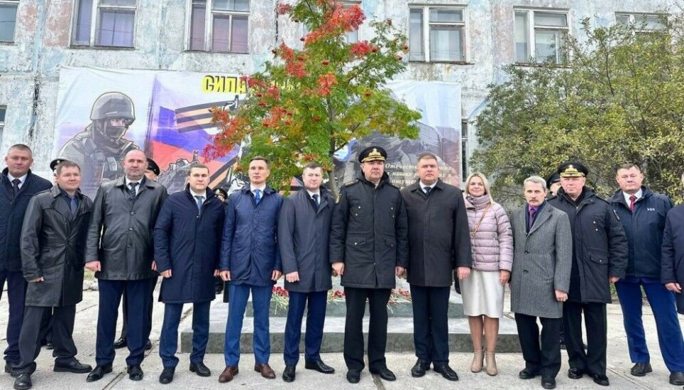 Representatives of the Federal Security Service together with Northern Fleet Head Commander Aleksandr Moiseev at the opening of a new memorial in Polyarny in September 2023. Photo: Aleksandrovsk municipality on VK