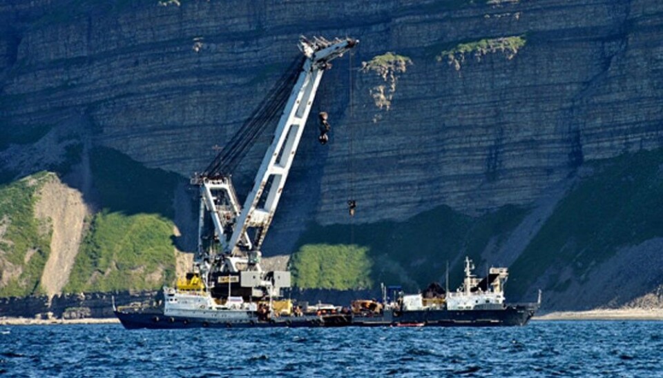 Northern Fleet's self-propelled crane PK-7500 in operation. Photo: mil.ru
