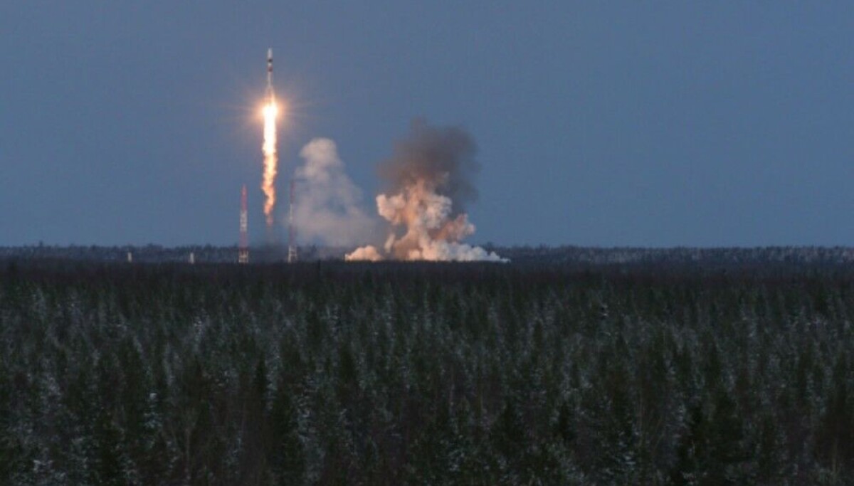 Norwegian Rockets Russia launched military rocket. It could be seen over northern Norway