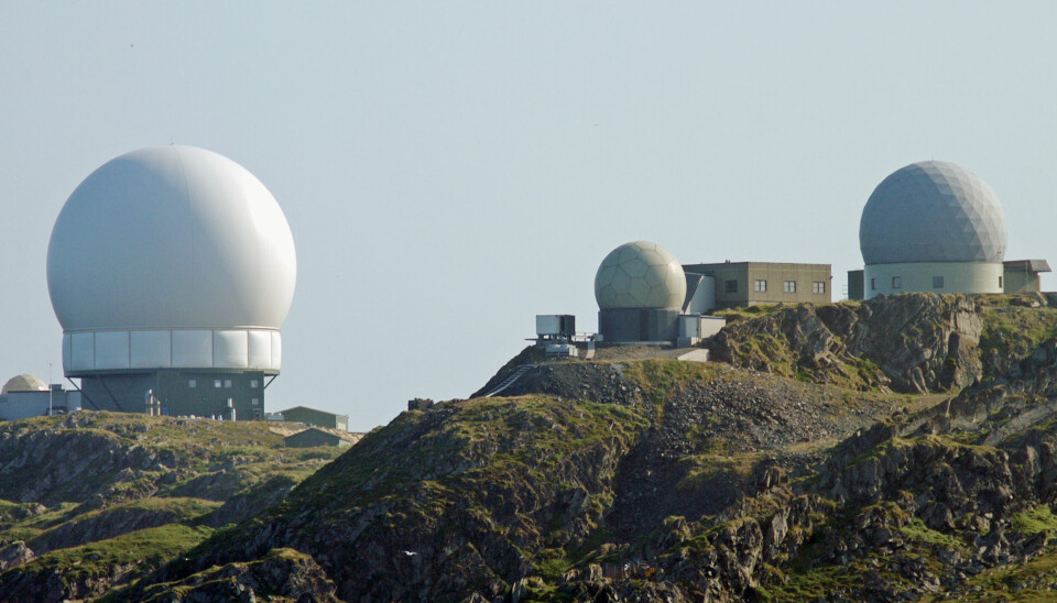 Globus II (left) and other radars in Vardø. Photo: Thomas Nilsen
