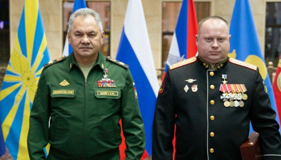 New commander of the 61st Naval Infantry Brigade Roman Fyodorov together with Defence Minister Sergei Shoigu. Photo: Russian Armed Forces