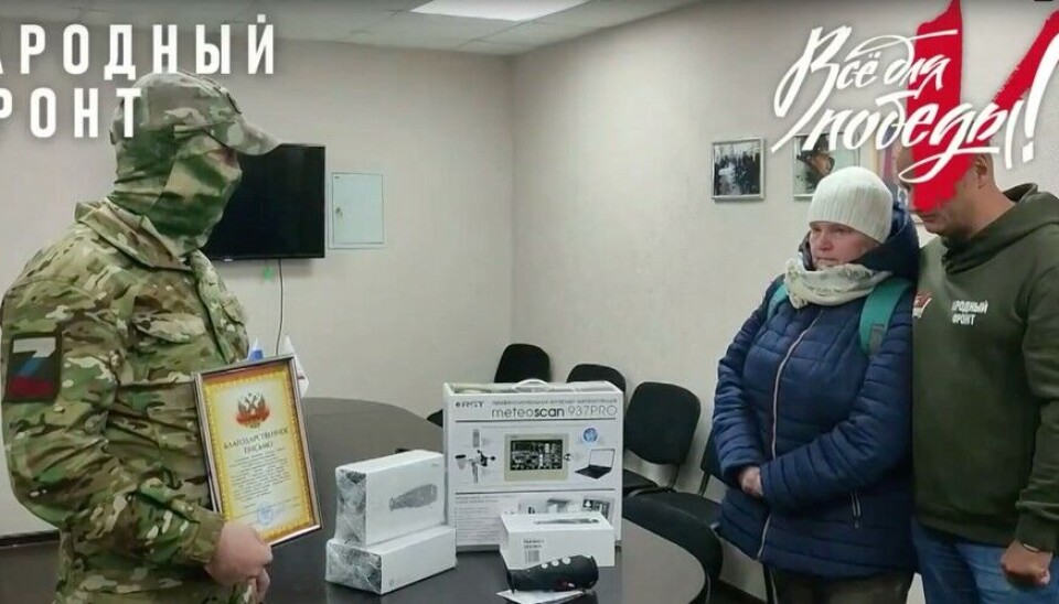 Марина Таранич с главой мурманского отделения Народного фронта Максимом Сахневичем и представителем 61-й отдельной бригады морской пехоты. Кадр видео